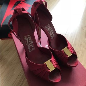 Authentic Salvatore Ferragamo high heels size 5.5